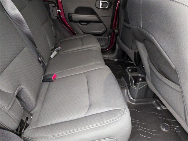 2022 Jeep Wrangler Unlimited Sahara 4x4