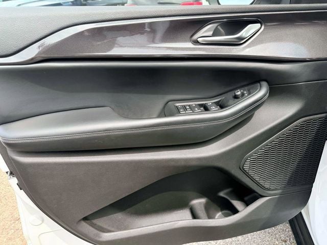 2023 Jeep Grand Cherokee Laredo 4x4