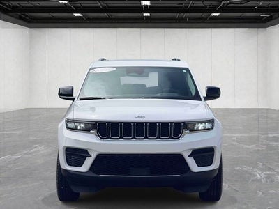 2023 Jeep Grand Cherokee Laredo 4x4