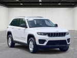 2023 Jeep Grand Cherokee Laredo 4x4