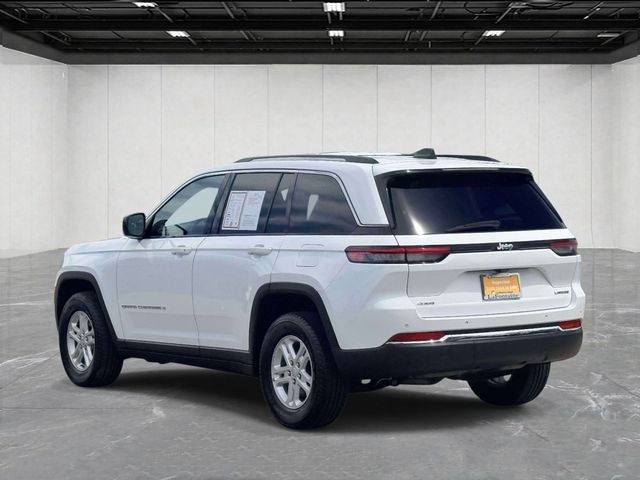 2023 Jeep Grand Cherokee Laredo 4x4