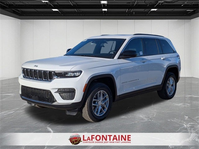 2025 Jeep Grand Cherokee GRAND CHEROKEE LAREDO X 4X4