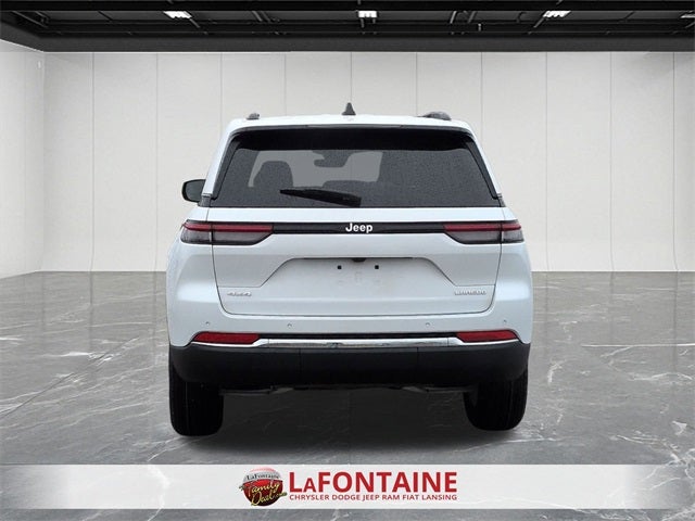 2026 Jeep Grand Cherokee GRAND CHEROKEE LAREDO X 4X4