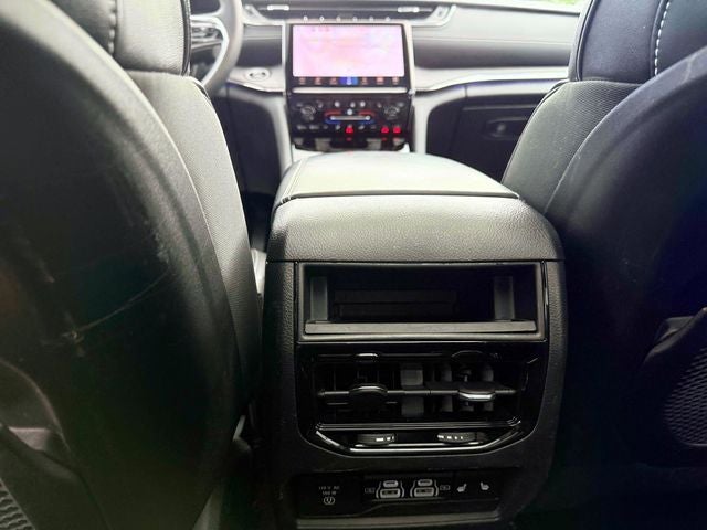 2023 Jeep Grand Cherokee Overland 4x4