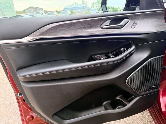 2023 Jeep Grand Cherokee Overland 4x4