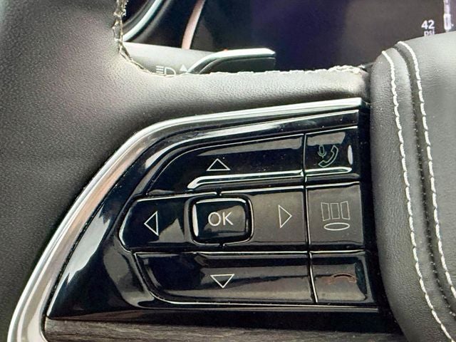 2023 Jeep Grand Cherokee Overland 4x4