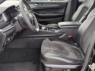 2024 Jeep Grand Cherokee L Altitude 4x4