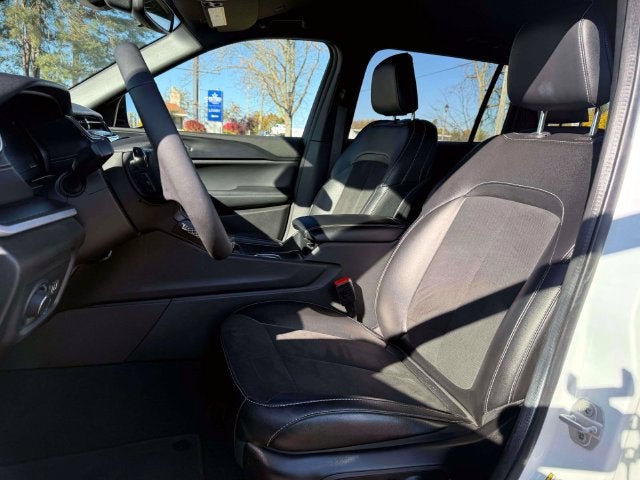 2024 Jeep Grand Cherokee L Altitude 4x4