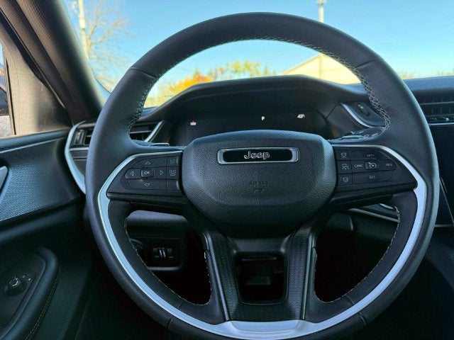 2024 Jeep Grand Cherokee L Altitude 4x4