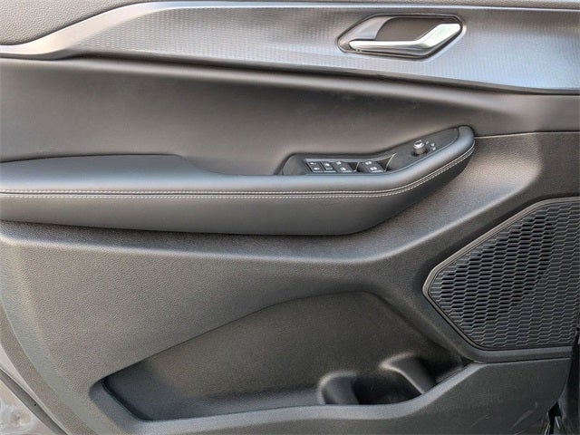 2025 Jeep Grand Cherokee L GRAND CHEROKEE L LAREDO X 4X4