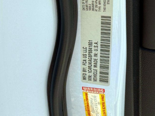 2023 Jeep Grand Cherokee L Laredo 4x4