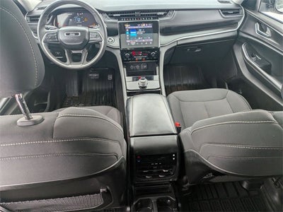 2023 Jeep Grand Cherokee L Laredo 4x4