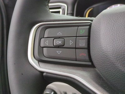 2025 Jeep Wagoneer Base