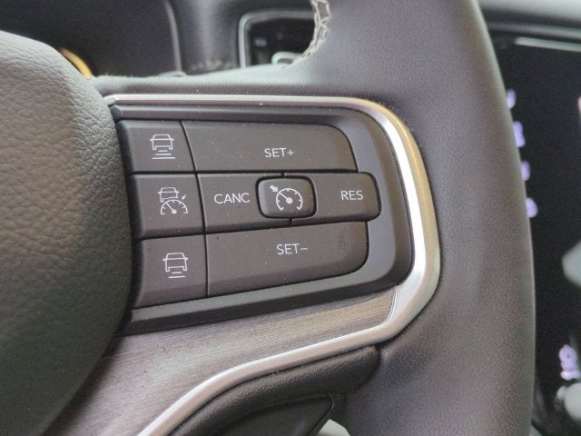 2025 Jeep Wagoneer Base