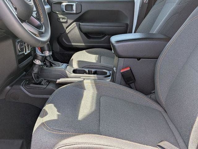 2024 Jeep Gladiator Sport S