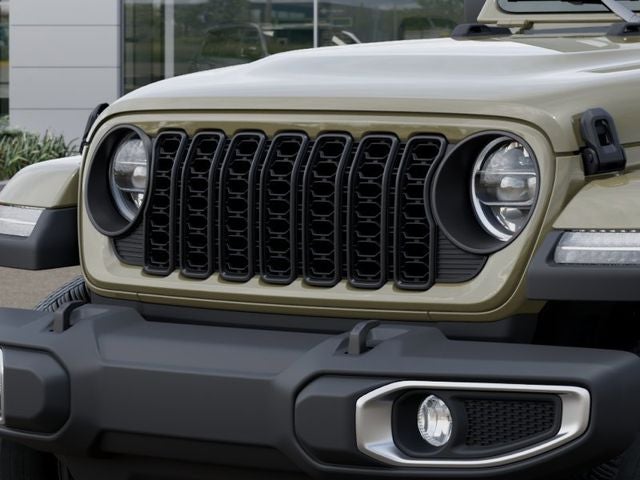 2026 Jeep Gladiator GLADIATOR SAHARA 4X4
