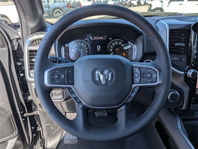 2025 RAM Ram 1500 RAM 1500 BIG HORN CREW CAB 4X4 5'7' BOX