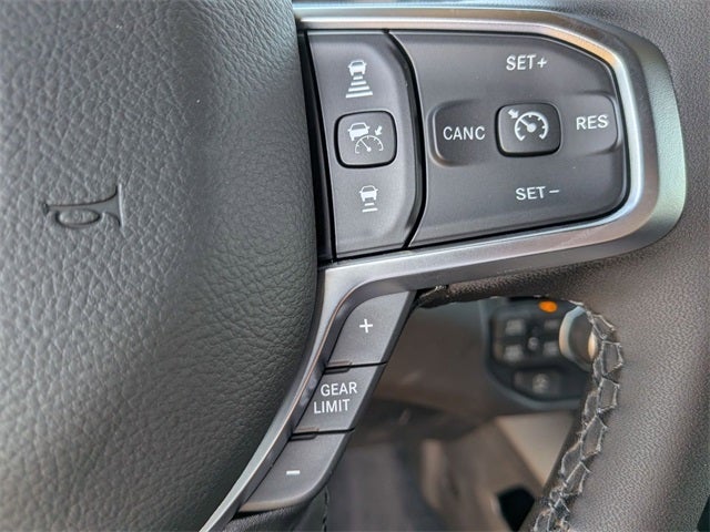 2025 RAM Ram 1500 RAM 1500 BIG HORN CREW CAB 4X4 5'7' BOX