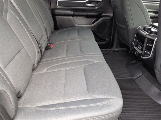 2020 RAM 1500 Big Horn Crew Cab 4x4 5'7' Box