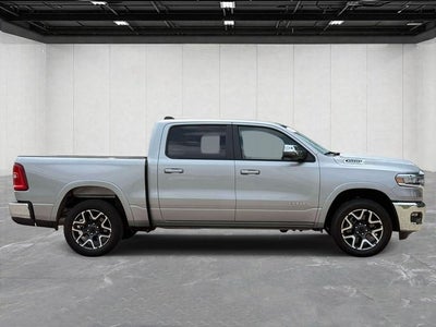2026 RAM 1500 Laramie Crew Cab 4x4 5'7' Box