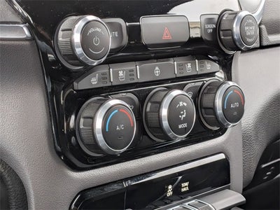 2024 RAM 1500 Laramie Crew Cab 4x4 5'7' Box