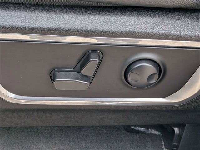 2024 RAM 1500 Laramie Crew Cab 4x4 5'7' Box