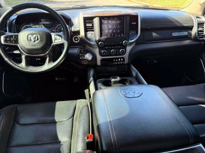 2020 RAM 1500 Laramie Crew Cab 4x4 5'7' Box