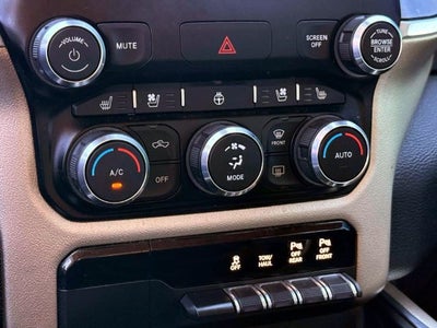 2020 RAM 1500 Laramie Crew Cab 4x4 5'7' Box