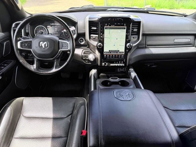 2020 RAM 1500 Laramie Crew Cab 4x4 5'7' Box