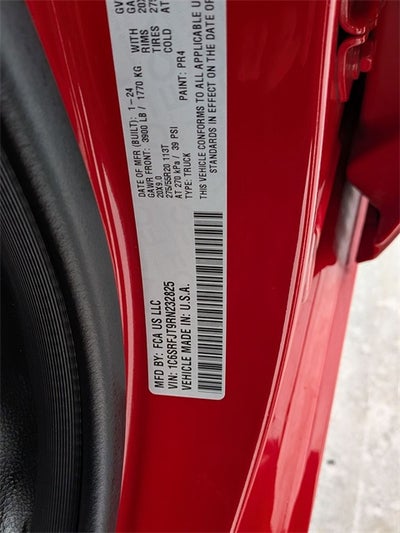 2024 RAM 1500 Laramie Crew Cab 4x4 5'7' Box