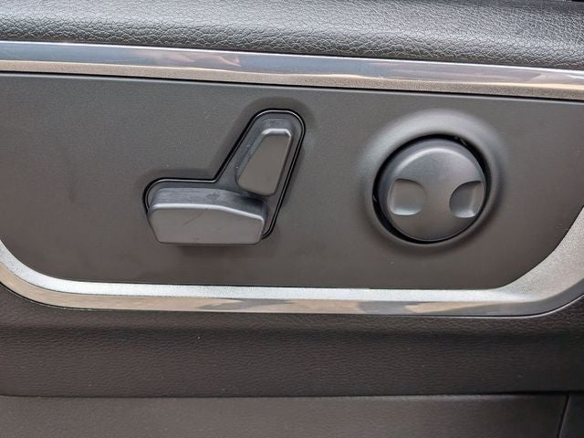 2024 RAM 1500 Laramie Crew Cab 4x4 5'7' Box