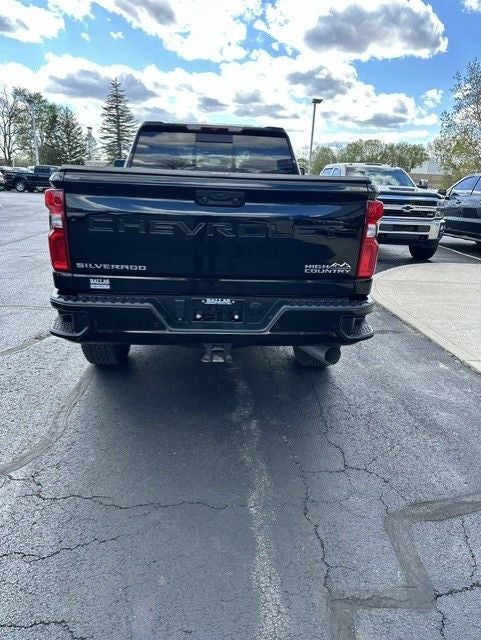 2022 Chevrolet Silverado 2500HD 4WD Crew Cab Standard Bed High Country