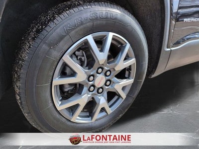 2023 GMC Acadia AWD SLT