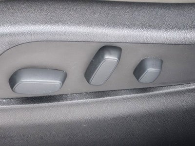 2022 Cadillac XT4 AWD Premium Luxury