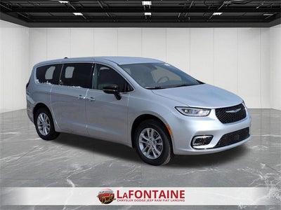 2026 Chrysler Pacifica PACIFICA SELECT AWD