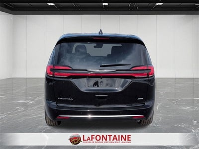 2026 Chrysler Pacifica PACIFICA SELECT AWD