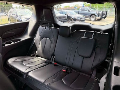 2022 Chrysler Pacifica Touring L AWD