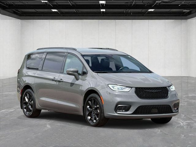 2022 Chrysler Pacifica Touring L AWD