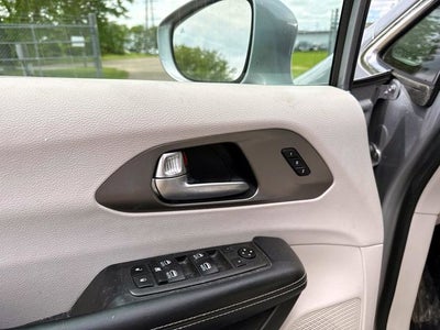 2021 Chrysler Pacifica Touring L AWD