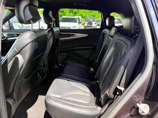 2019 Lincoln Nautilus Select