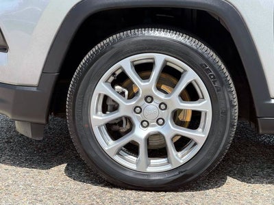 2024 Jeep Compass Latitude Lux FWD