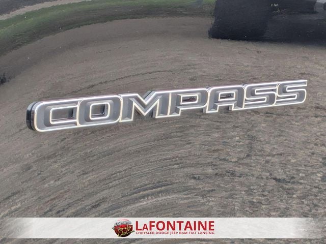 2023 Jeep Compass Latitude Lux FWD