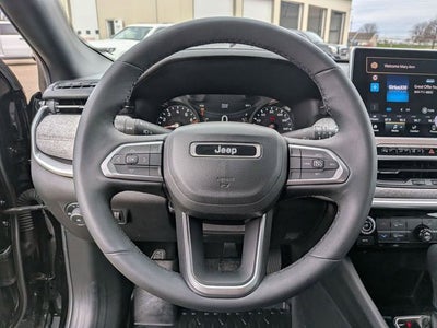 2023 Jeep Compass Latitude Lux FWD