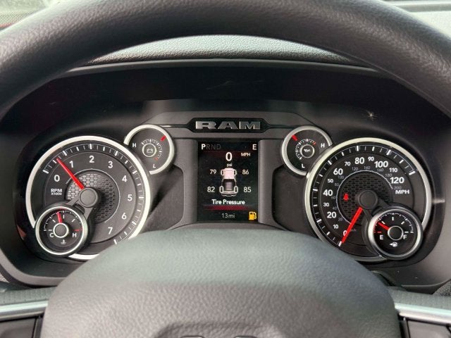 2027 RAM Ram 2500 RAM 2500 TRADESMAN REGULAR CAB 4X4 8' BOX