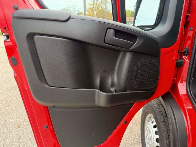 2027 RAM ProMaster Cargo Van Tradesman