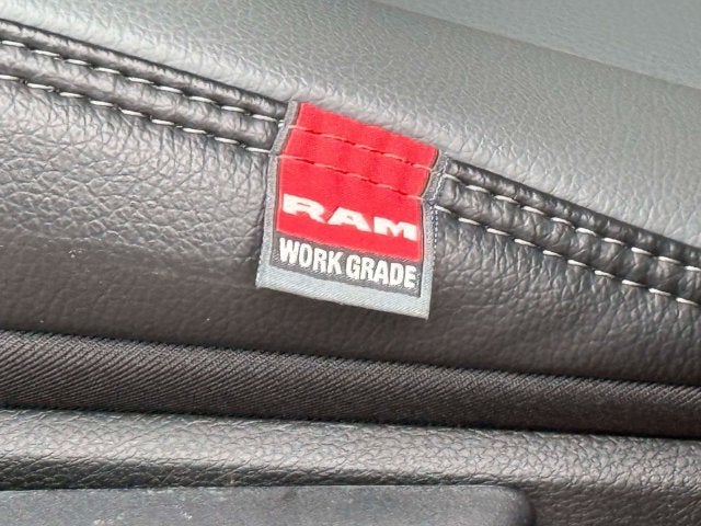 2027 RAM Ram 2500 RAM 2500 TRADESMAN CREW CAB 4X4 6'4' BOX