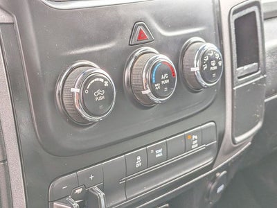 2018 RAM 2500 Tradesman Crew Cab 4x4 6'4' Box