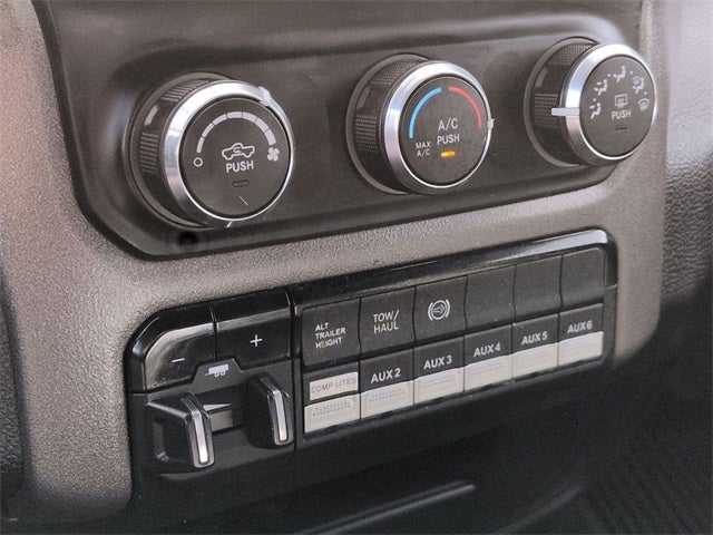 2022 RAM 2500 Tradesman Crew Cab 4x4 8' Box