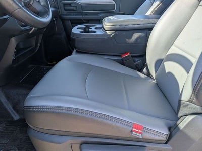 2026 RAM Ram 5500 Chassis Cab RAM 5500 TRADESMAN CHASSIS REGULAR CAB 4X4 120' CA