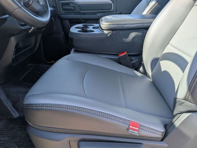 2026 RAM Ram 5500 Chassis Cab RAM 5500 TRADESMAN CHASSIS REGULAR CAB 4X4 120' CA